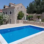 Orange Tree House Vikendica *