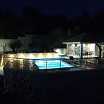 Orange Tree House Vikendica
