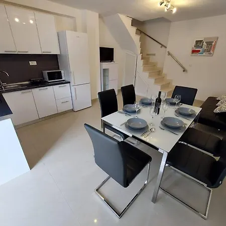 Orange Tree House Сasa de vacaciones