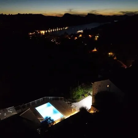 Сasa de vacaciones Orange Tree House *