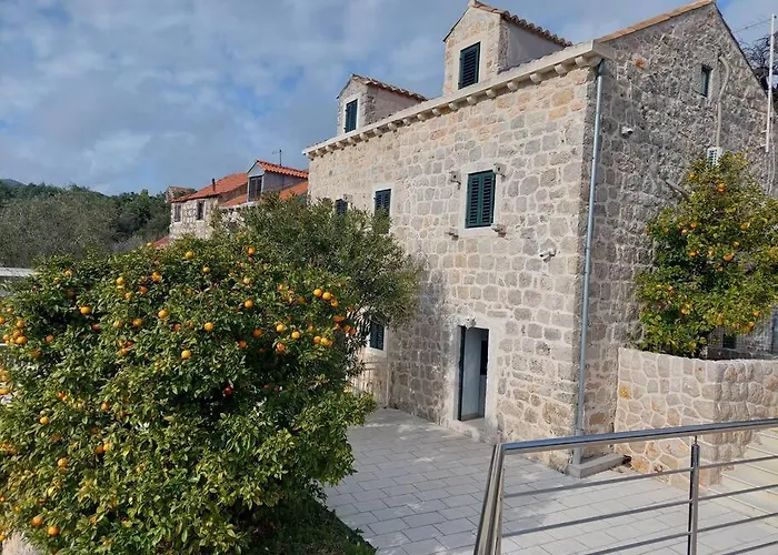 Orange Tree House بيت للعطل